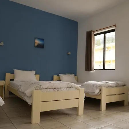 Gardelis Gardens Бенитсес