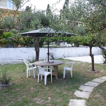 Gardelis Gardens Апартаменты *