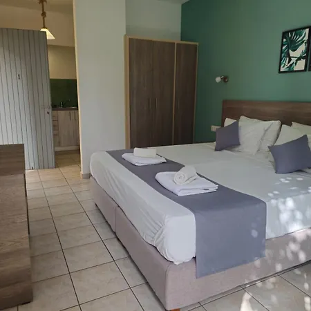 Gardelis Gardens Apartament *