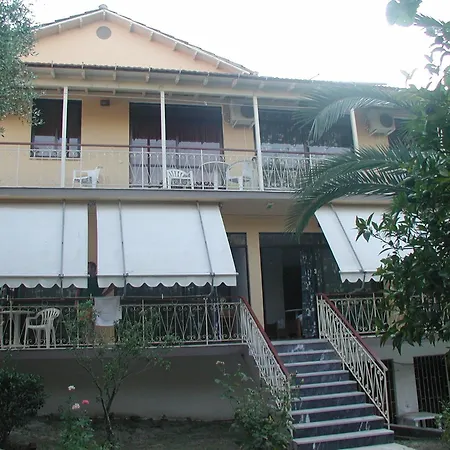Gardelis Gardens Benitses (Corfu)