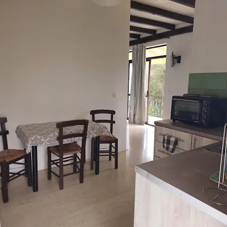 Apartamento Gardelis Gardens